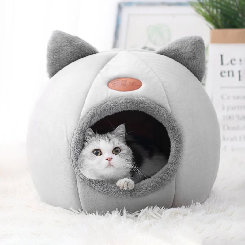 Cozy Cat Head Bed